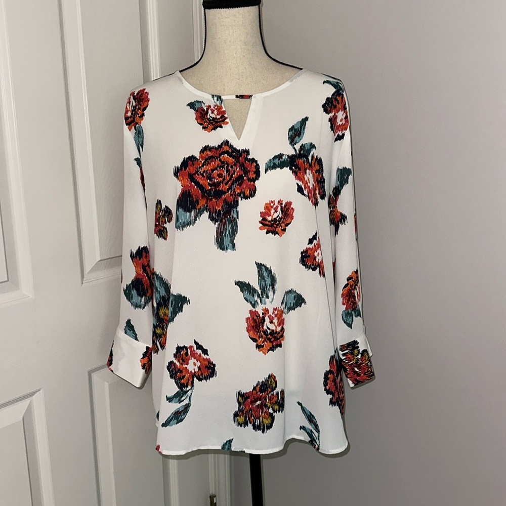 Like New! Van Heusen Blouse/Top